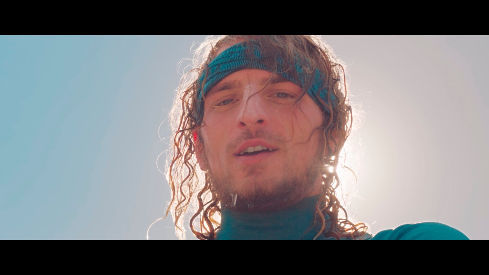 Wingo: Surfers