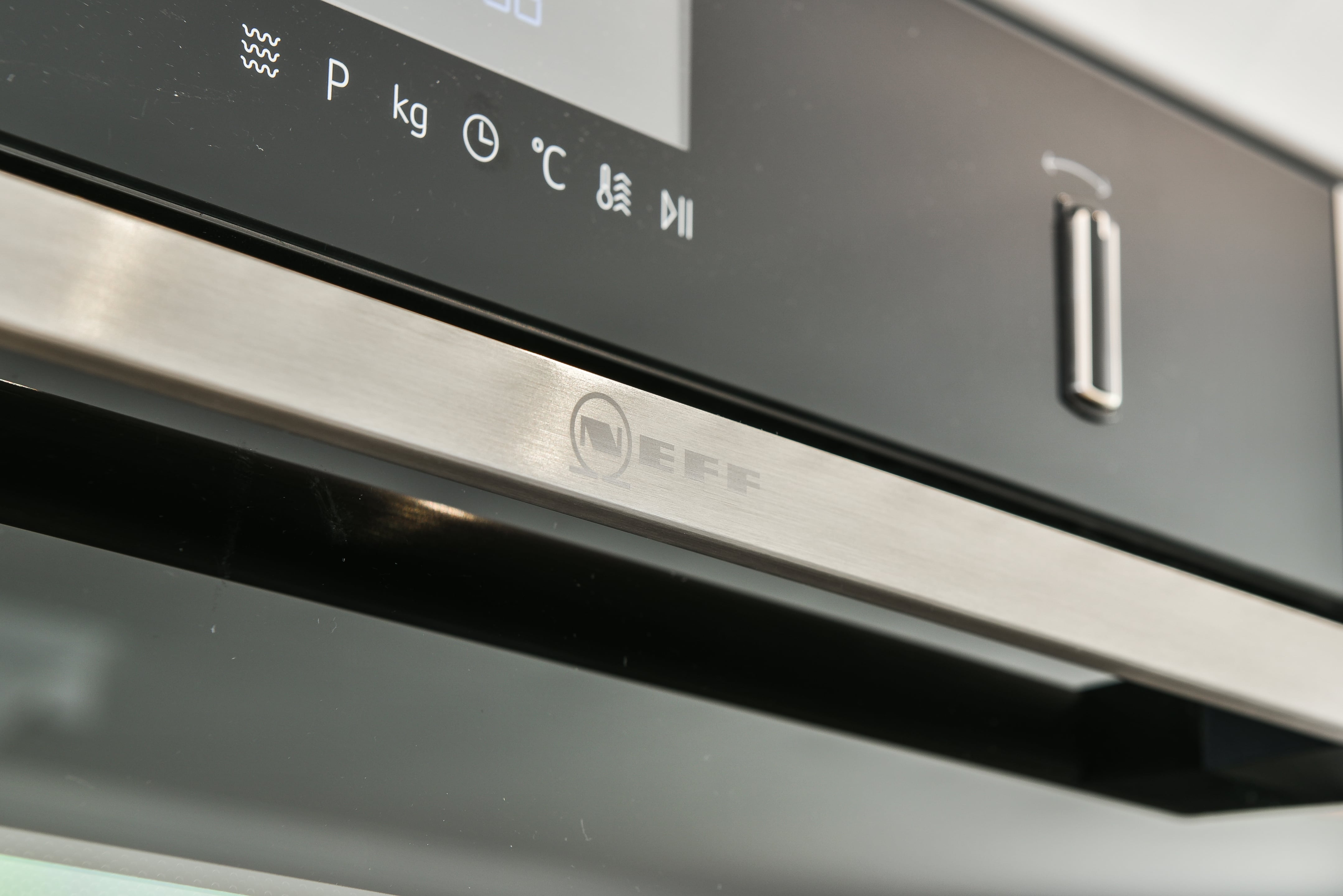 NEFF Microwave Oven Demonstration Video Rydon Homes on Vimeo