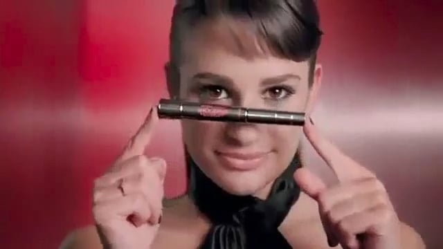 L'Oréal Telescopic Shocking Extensions With Lea