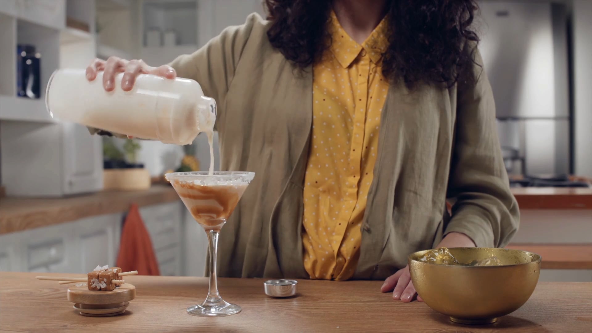 Salted Caramel Martini Fall (Dirigido por Rafael Díaz Ceballos  )