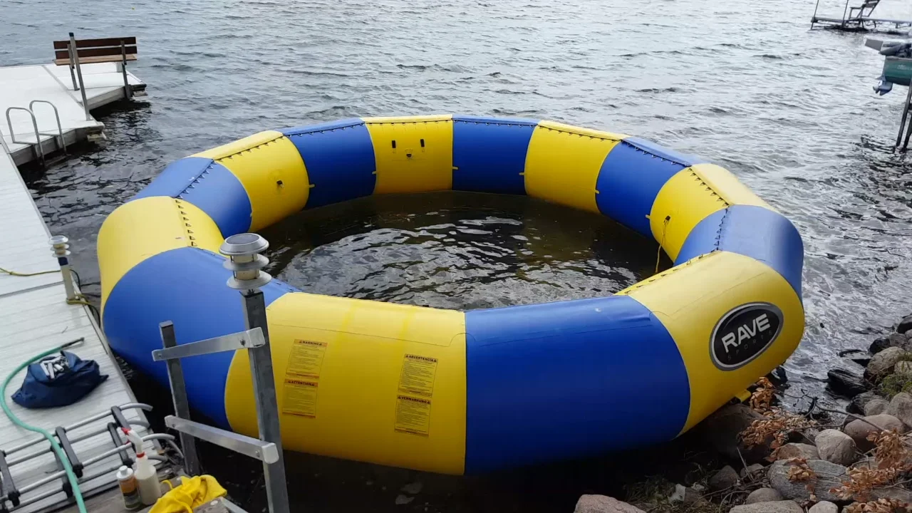 How to Deflate and Clean your RAVE Water Trampoline on Vimeo