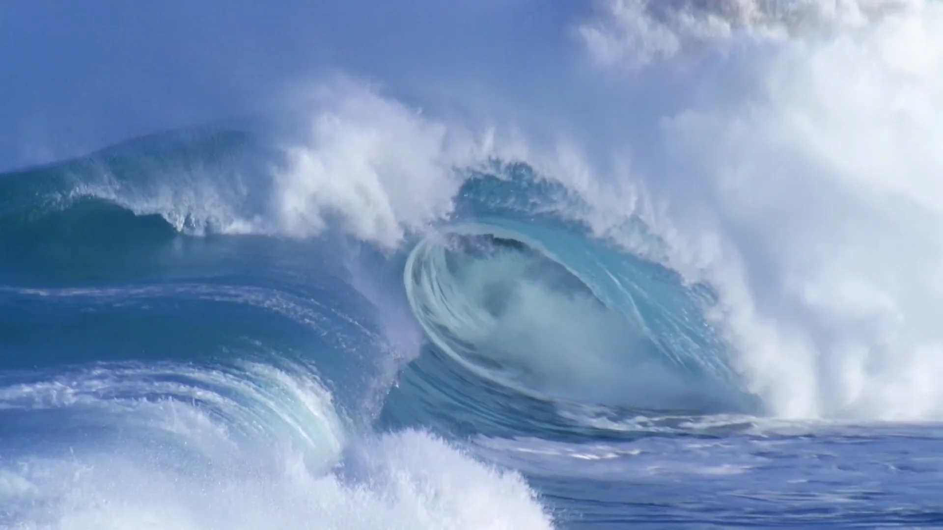 Watch Ocean Waves with Sea and Wave Sounds - Relax with Crashing Waves and  View the Ocean from Above with Arial Cinematography - Online