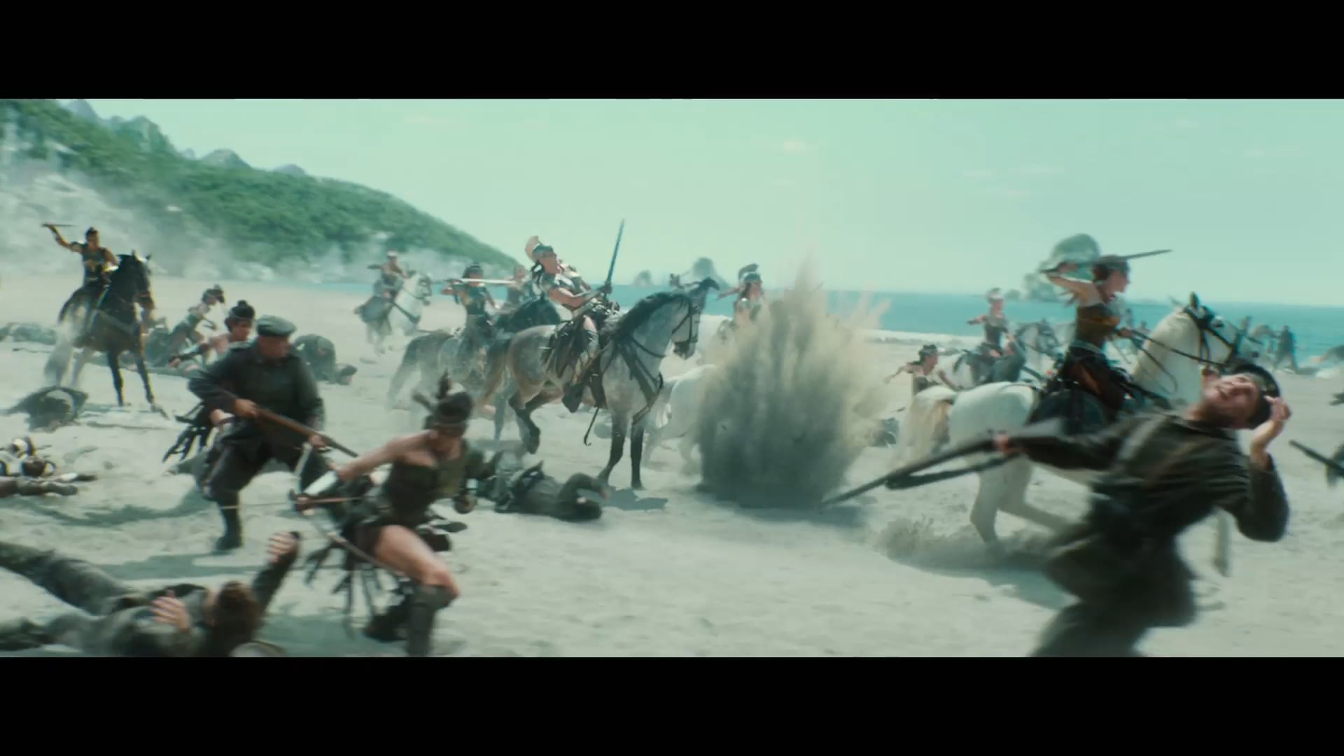 Wonder Woman - "Holdback 25/05" 30