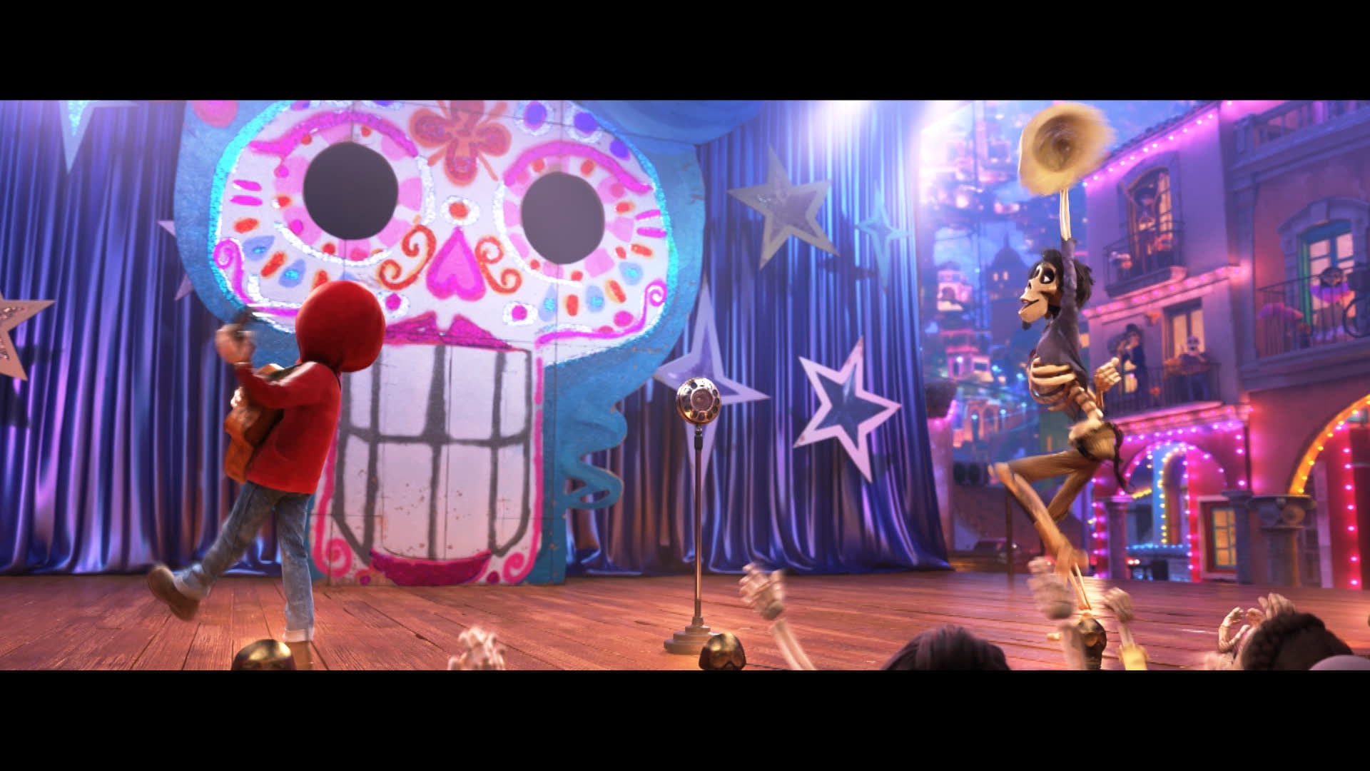 Тайна коко не забывай гектор. Песня из мультфильма тайна коко чокнусь. Тайна коко песни. Тайна коко с гитарой эрнес белокрузо. Песня безумца тайна коко.