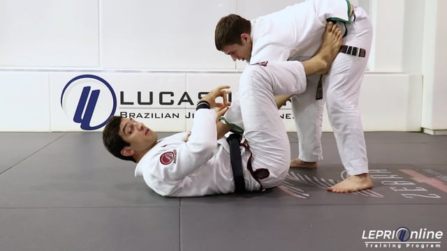 Recomposing the Guard when Opponent Tries to Pass