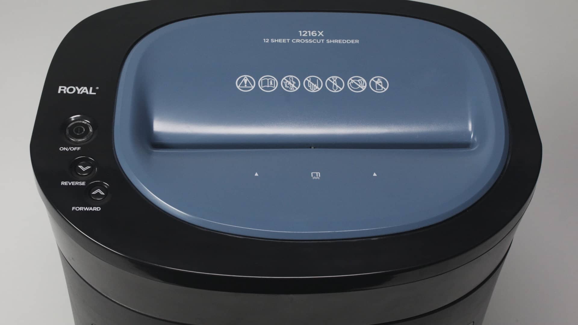 Royal 1216X Paper Shredder on Vimeo