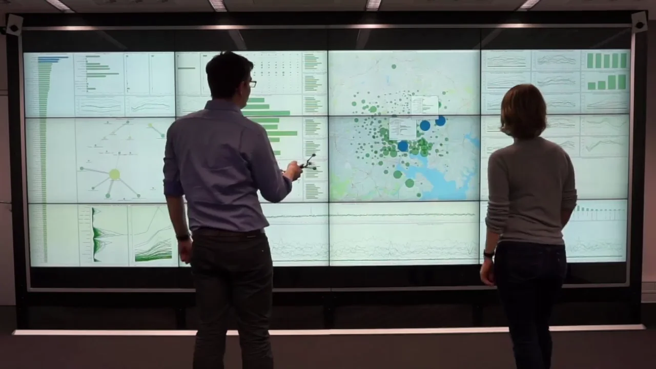 [VIS18 Preview] Multiple Coordinated Views at Large Displays for ...