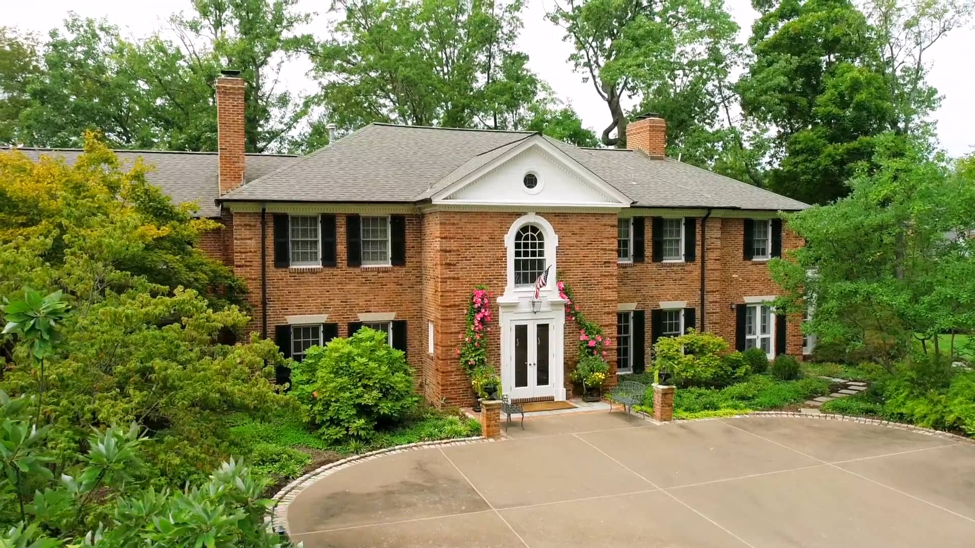 1 Upper Ladue Rd, Saint Louis, MO 63124 on Vimeo