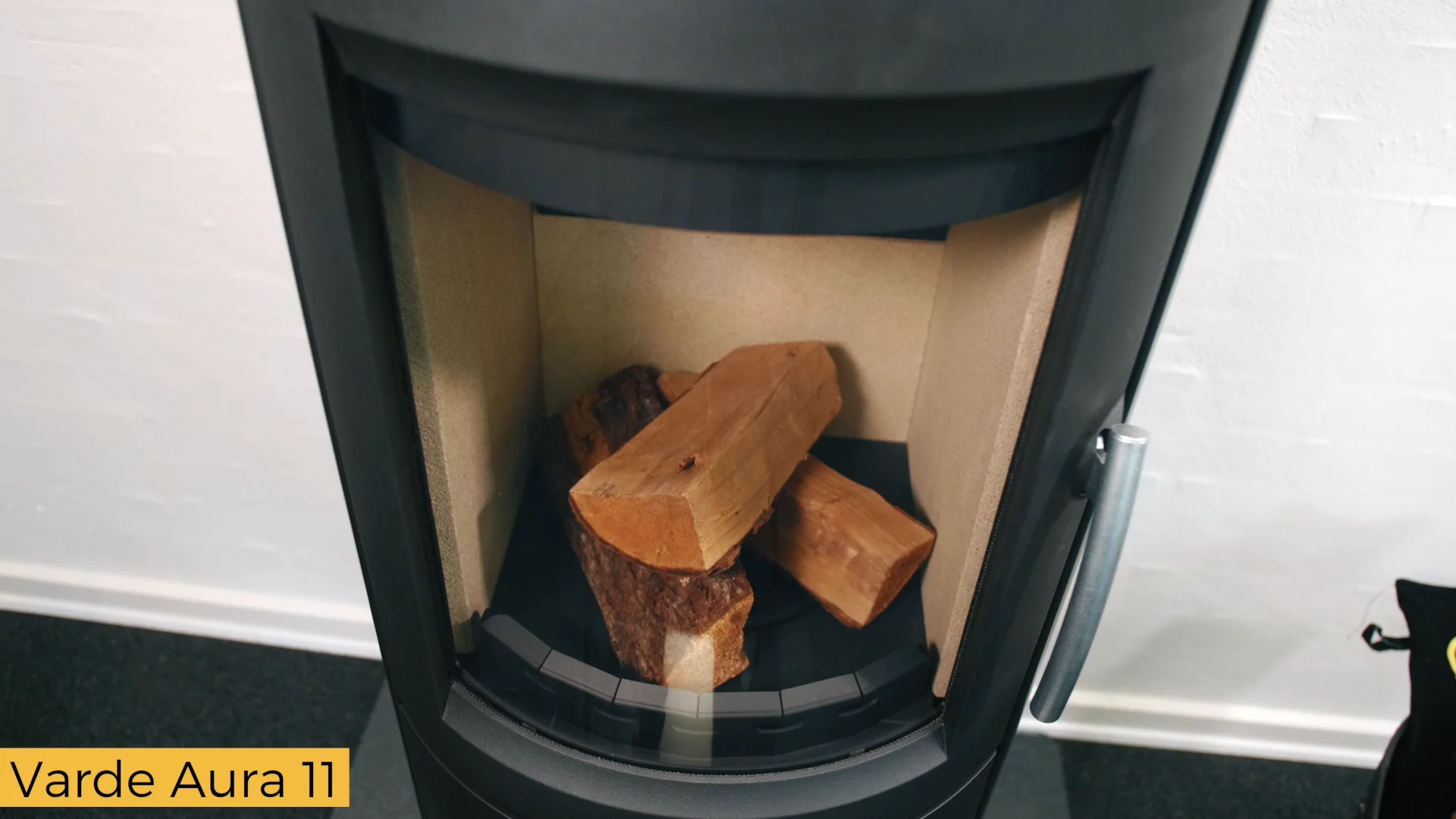 VARDE OVNE Woodburning Stoves Aura 11 and Nice on Vimeo
