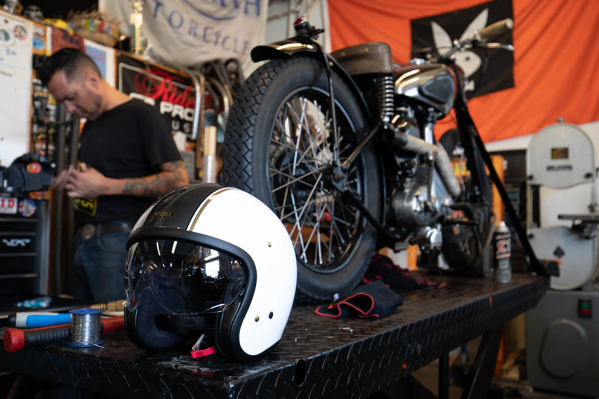 Shoei J-O Carburettor Helmet Matte Black/Grey - MotoDirect.com
