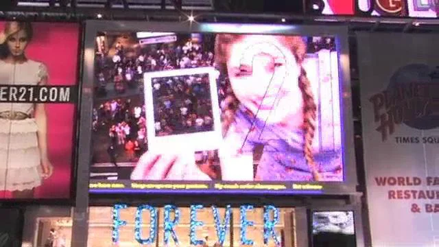 Forever21 Augmented Reality Billboard at Times Square