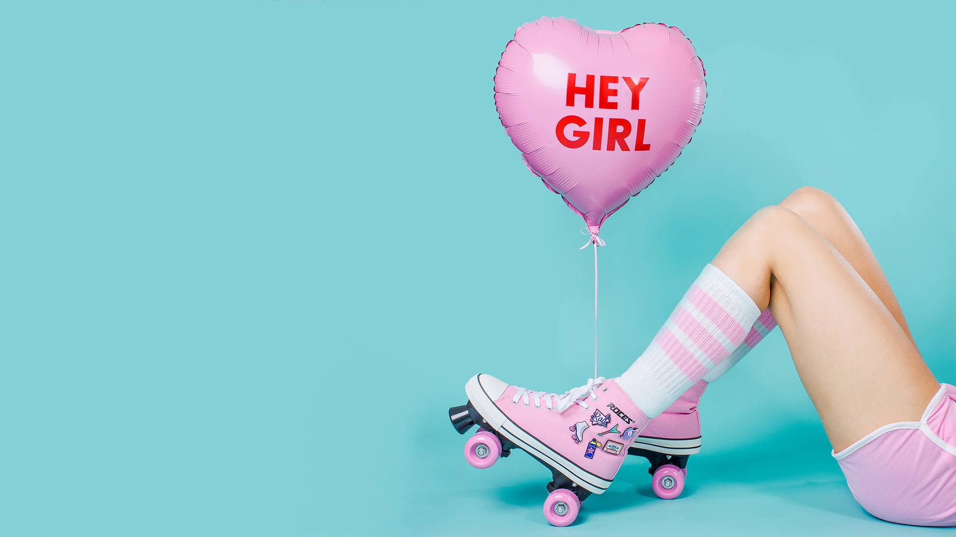 хей беби. 헤이걸스(heygirls). клип хей бой хей герл. New girl. Hey boy девочка.