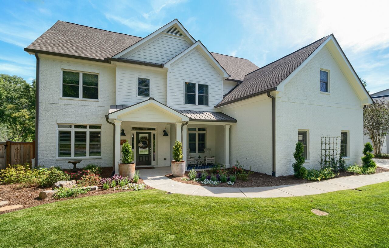 1545 Oakfield Ln, Roswell, GA 30075 on Vimeo