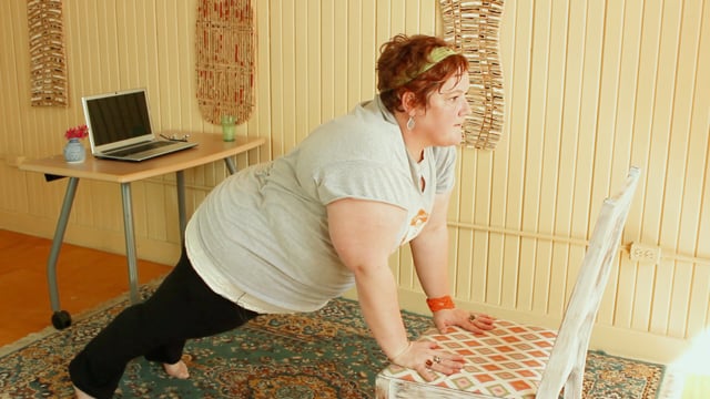 Two Minute Yoga for Strength with Mindy