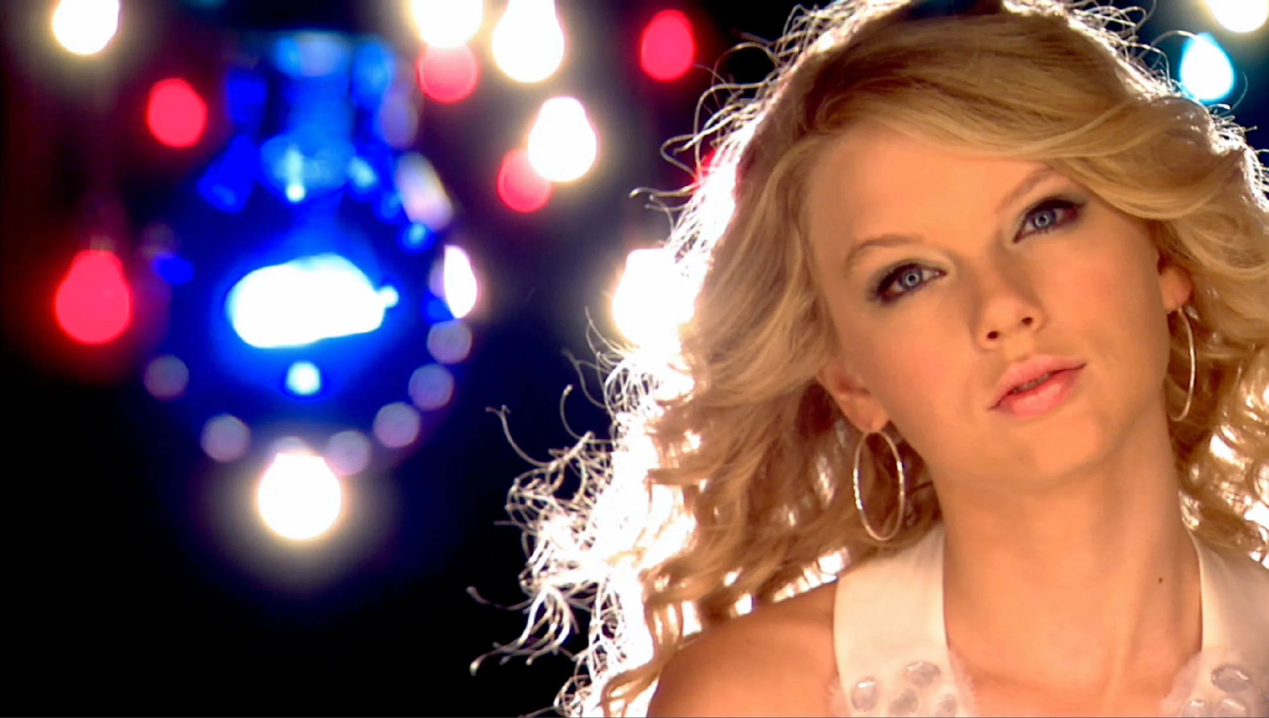 Тейлор свифт клипы лучшее. Тейлор Свифт 2008 Fearless. Fearless Тейлор Свифт. Taylor Swift Fearless Taylor's Version. Taylor Swift Fearless Platinum Edition.