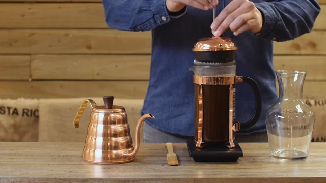 How to use a cafetière