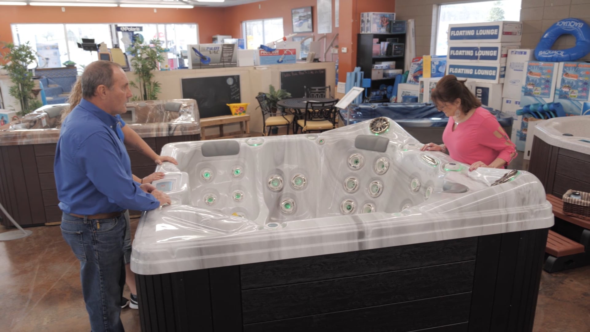 Hot Tubs Sales Managers, Customer Stories & Social Videos In Store