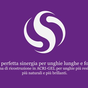 Step-by-step tutorial video for the application of Sinergy Acri-Gel, the professional system by TNS Firenze to lengthen and cover nails