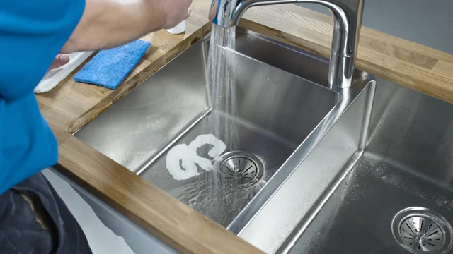 How to Clean Rubber Mats in a Kitchen Sink : Cleaning the Kitchen