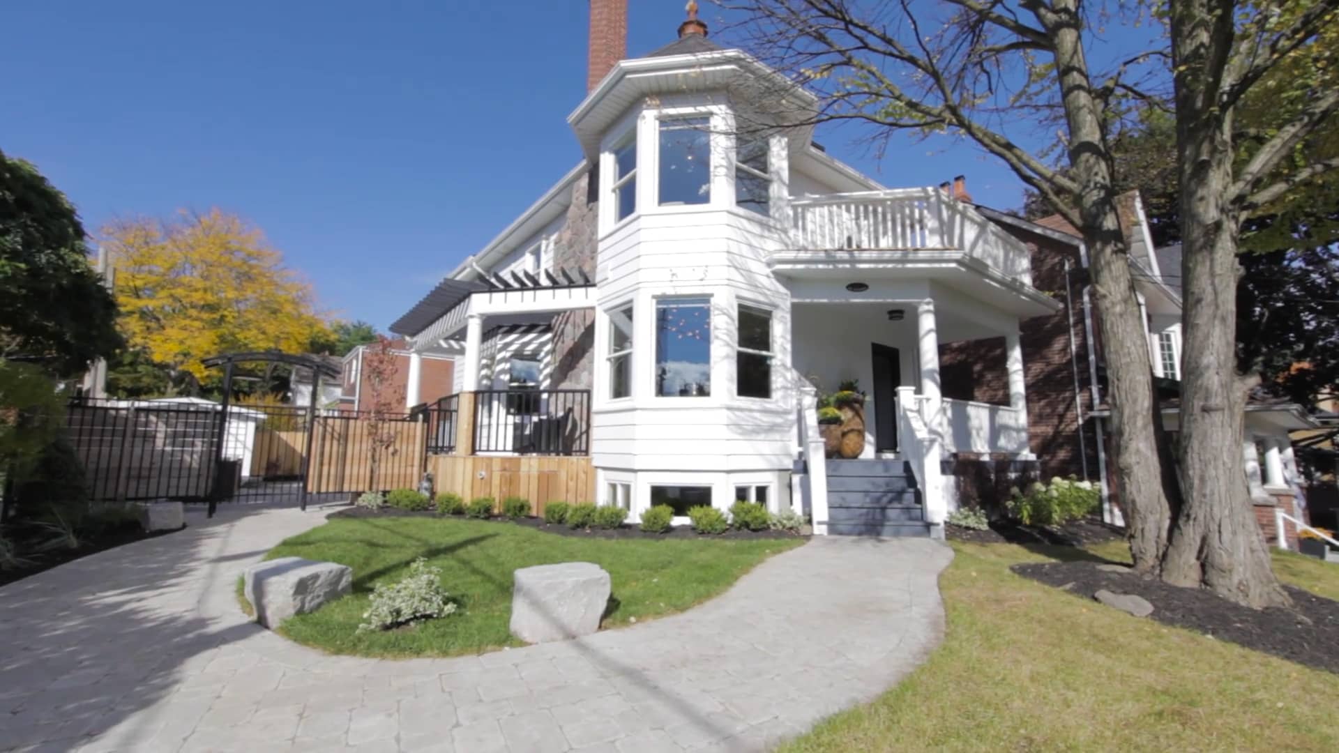 24 Juniper Avenue on Vimeo