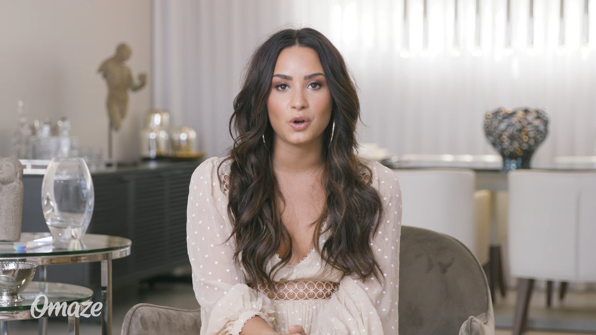 DEMI LOVATO - OMAZE