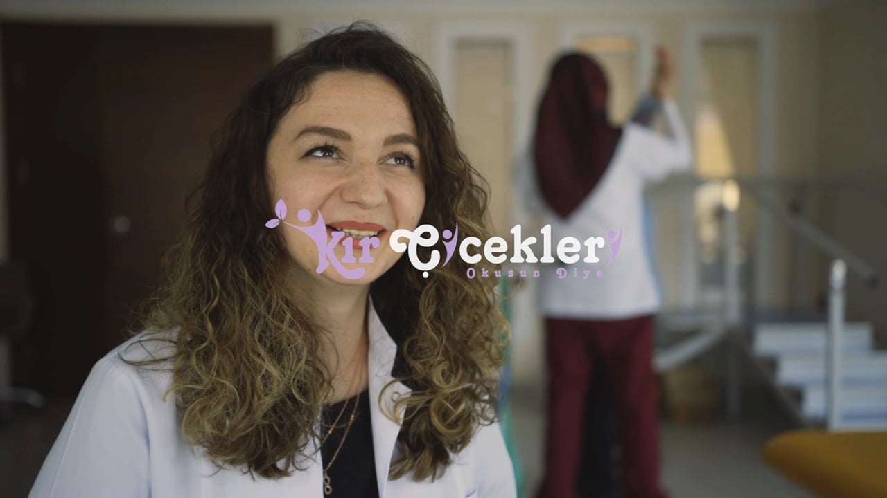 Kır Çiçekleri Okusun Diye