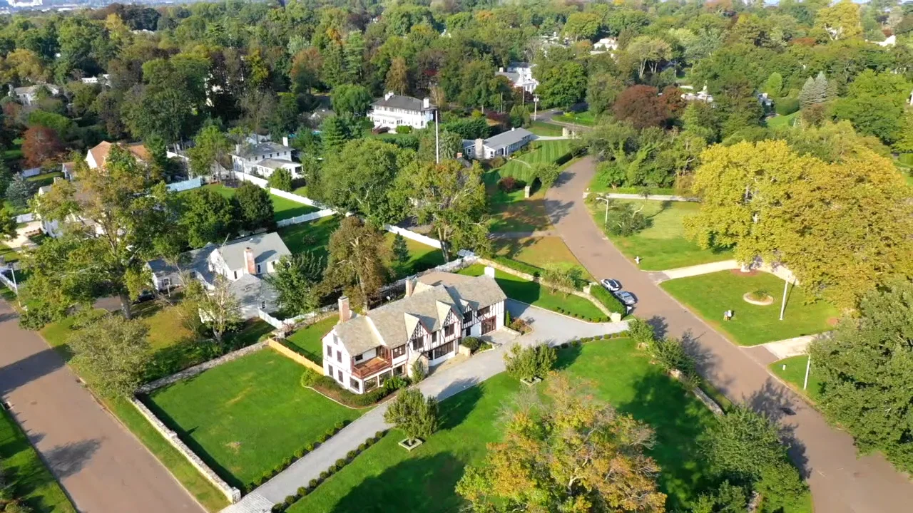 86 Rogers Road, Stamford, CT MLS Version on Vimeo