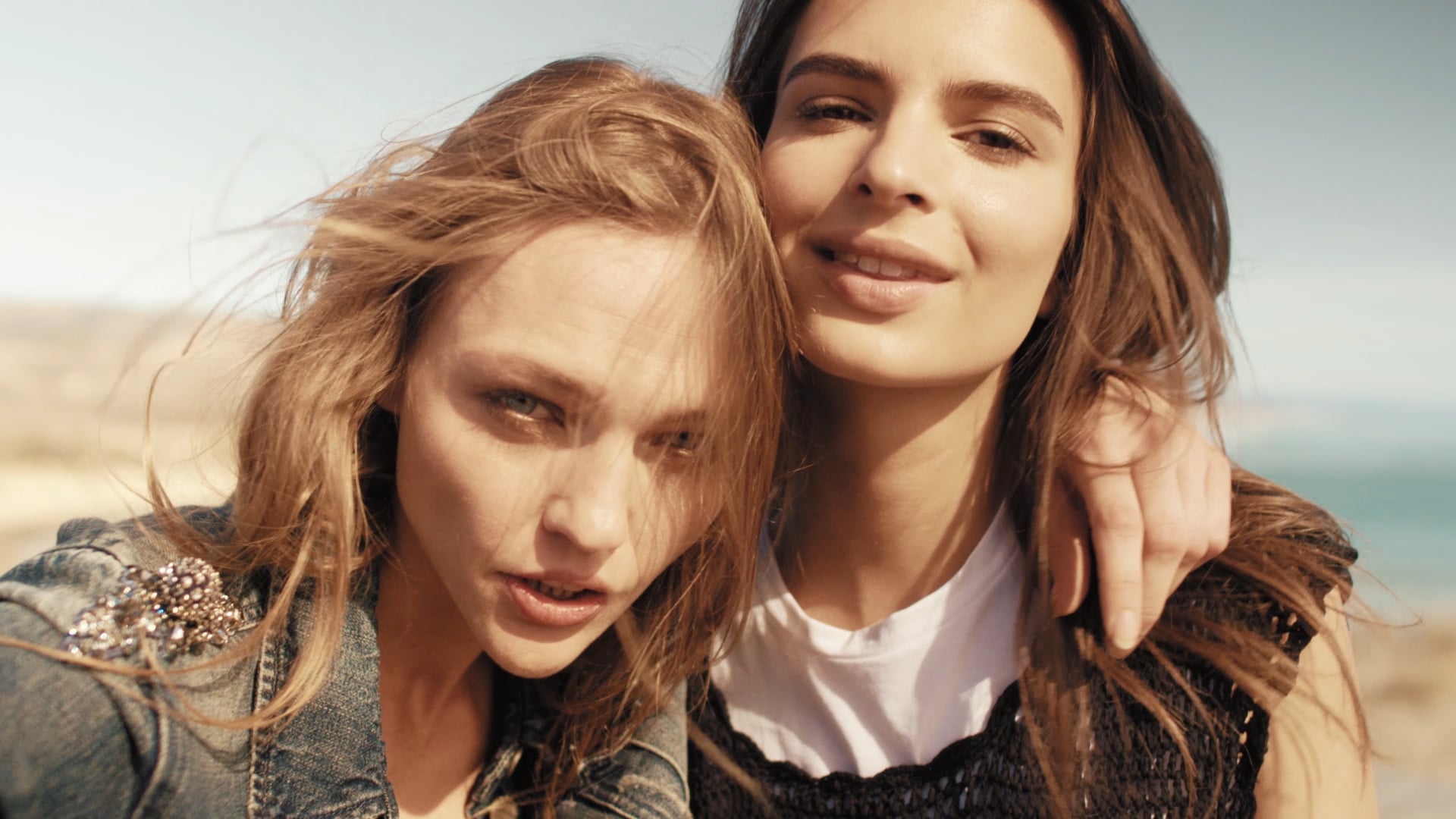 "Twinset" ft. Emily Ratajkowski - Simona Barbieri