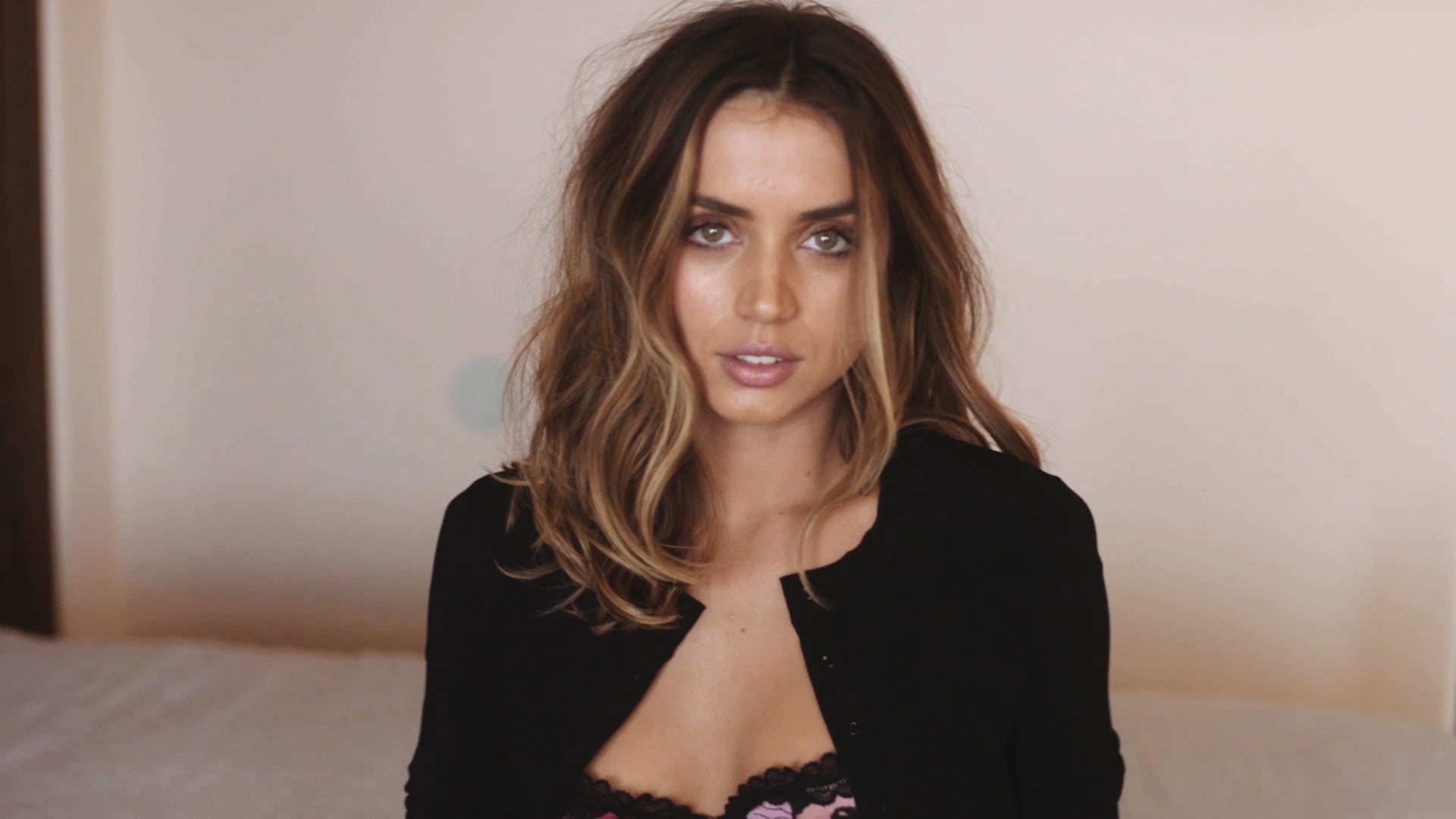 How Ana de Armas Spends a Havana Night | GQ