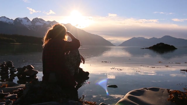 Vivre Autrement Road to Alaska