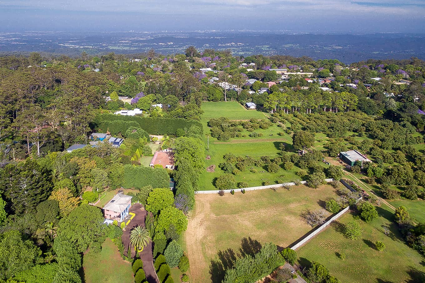 116118 Long Rd, Tamborine Mountain on Vimeo