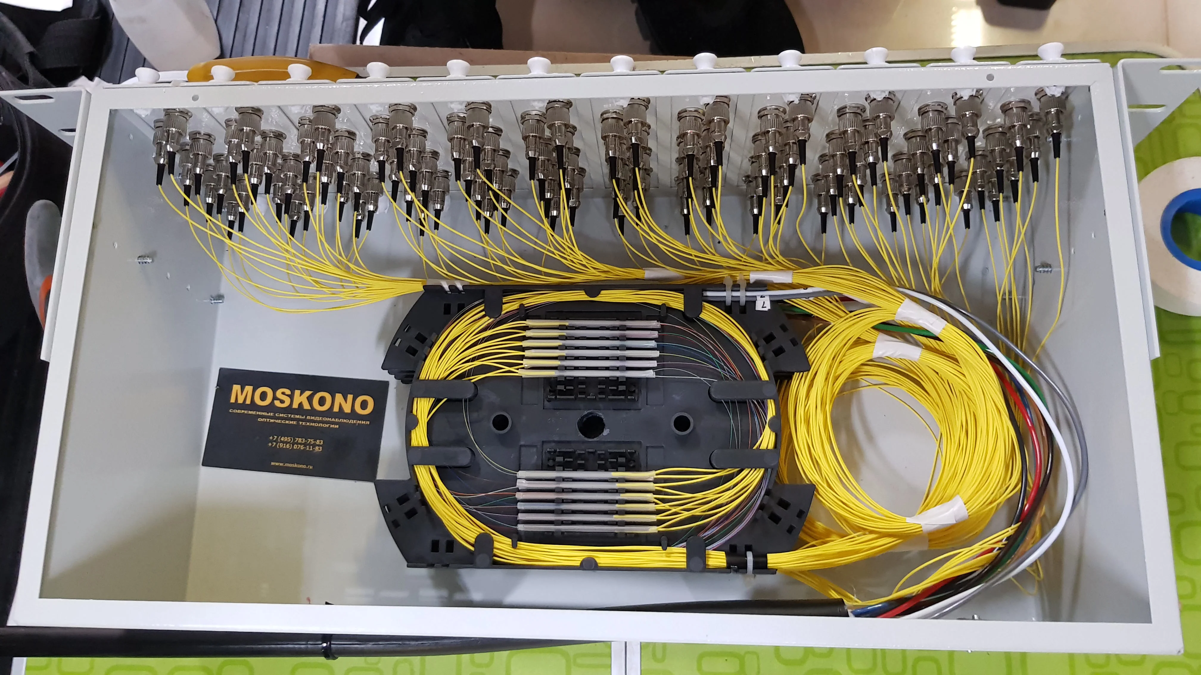 Монтаж оптического кросса смета. Оптический кросс 96 LC. Разварка оптического кросса на 32 волокна. Сварка кросса оптического 96 волокон. Сварка ВОЛС ВОЛС