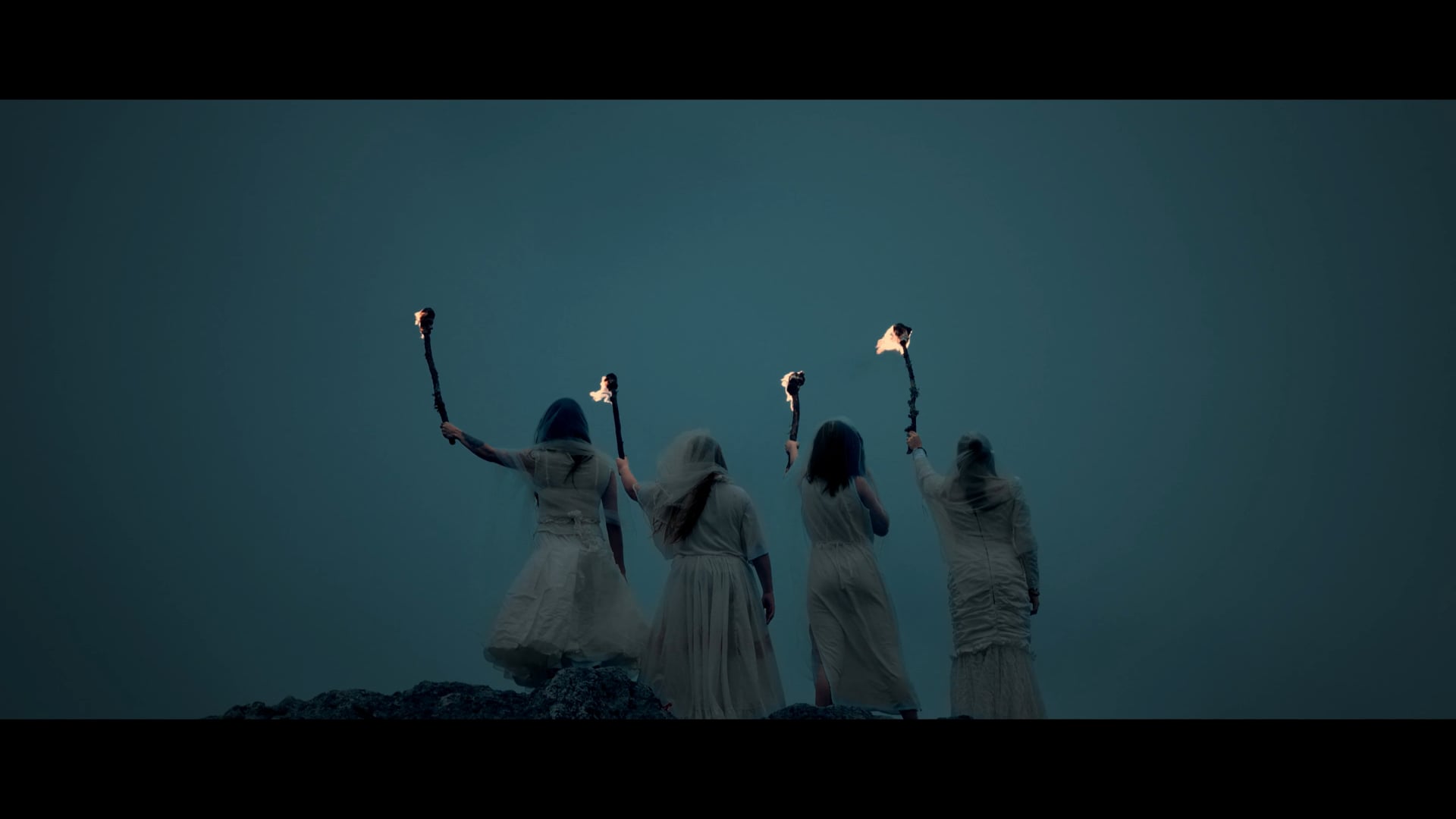 Luna, magia y caos (Blessed Noise)