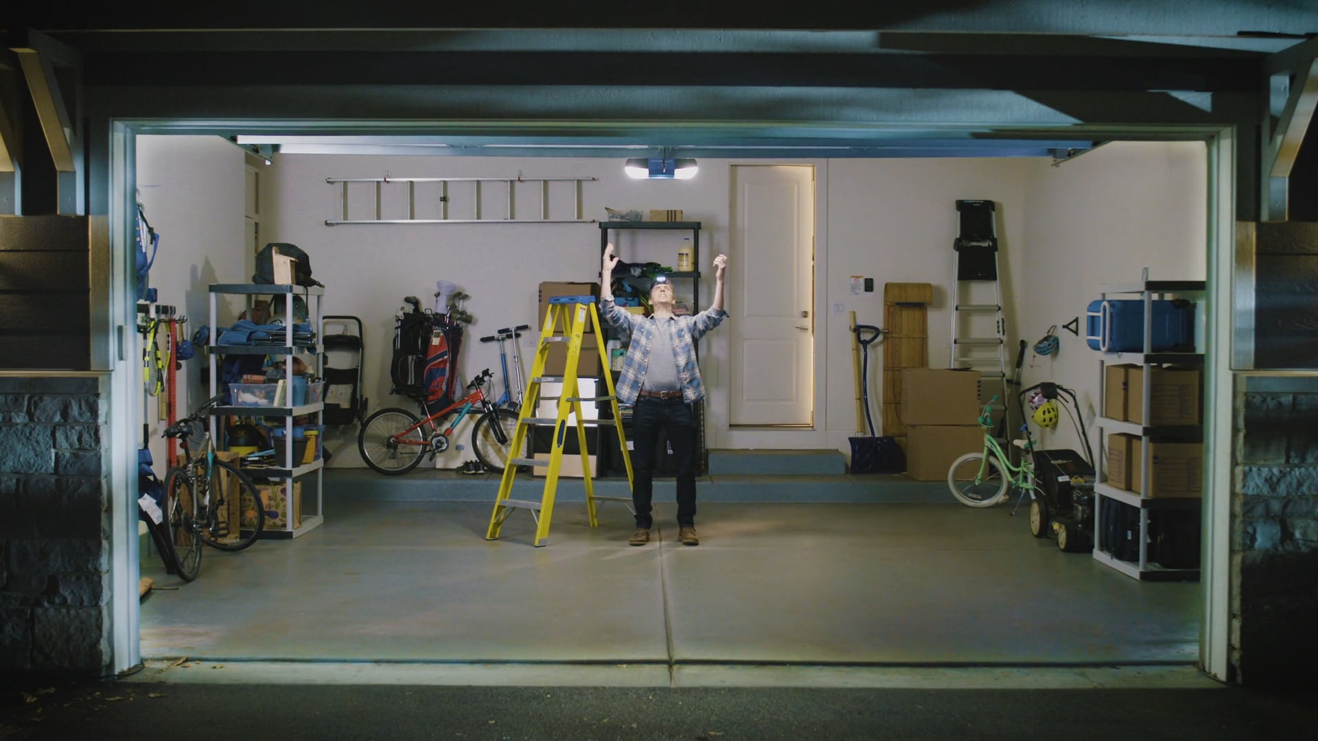 Chamberlain | Corner to Corner Lighting