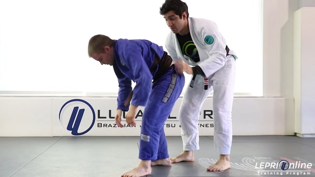 Pass Prevention with Reverse De La Riva to Back Take