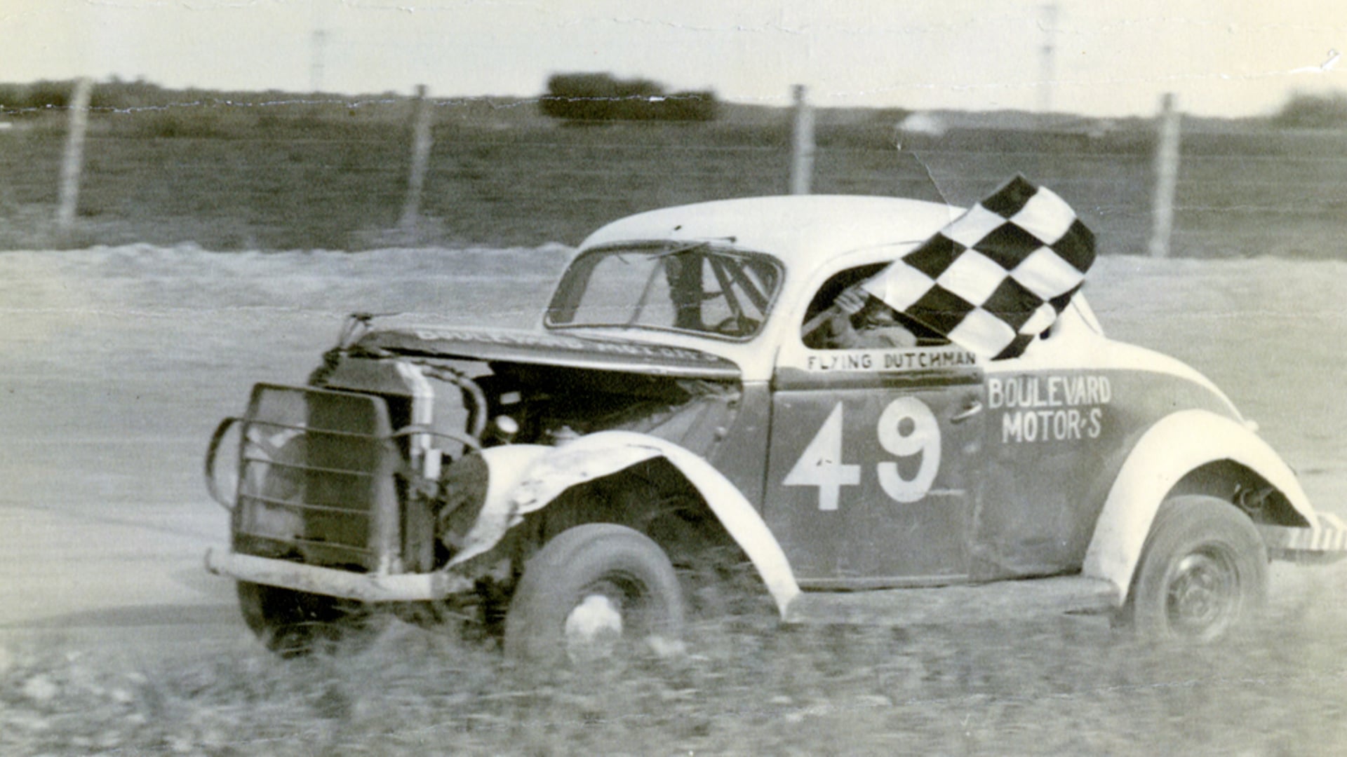 Dirt Track Auto Racing Short II (02:56)