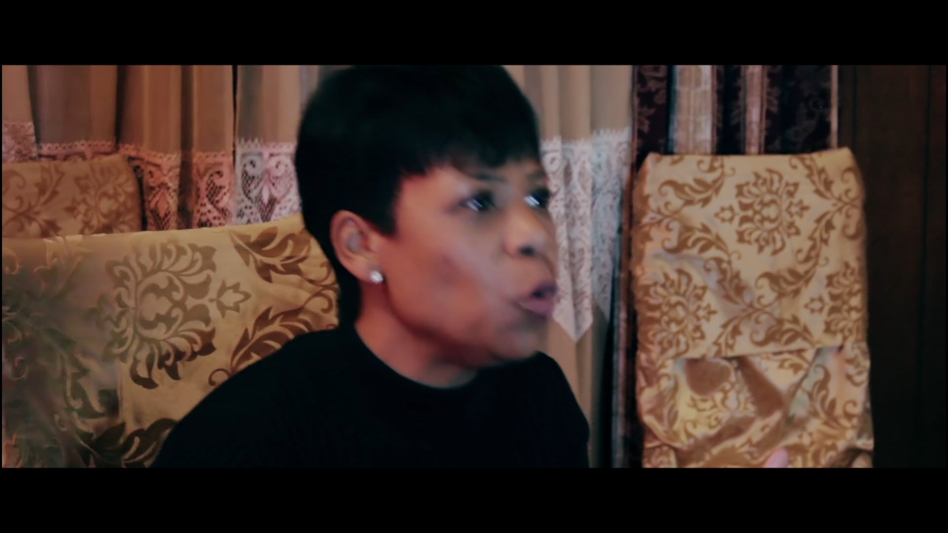 Two Headed Woman Trailer