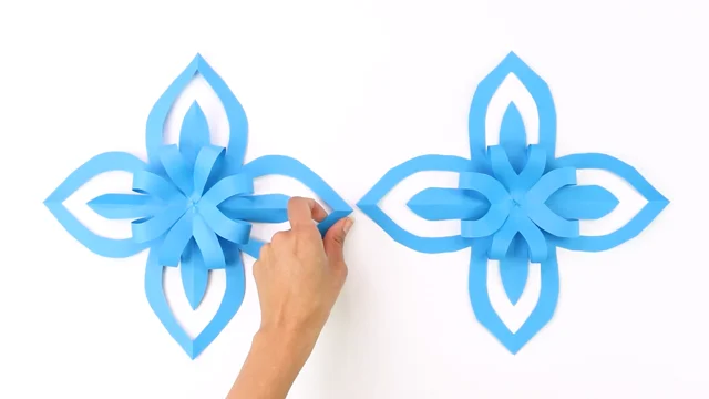How to Make 3D Paper Snowflakes - Easy Peasy and Fun