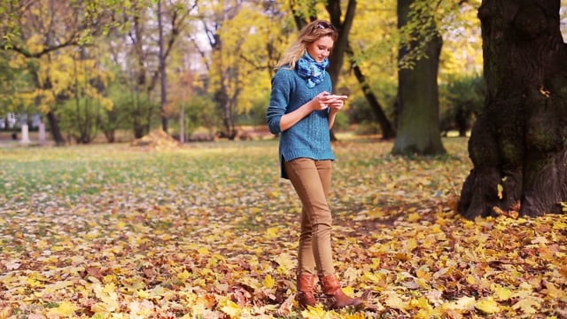 Module 03: Physical Effects of Texting While Walking - Video Thumbnail