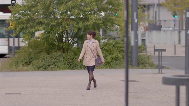 deVine Voices English with Native French accent Female Voiceover Keolis Commercial