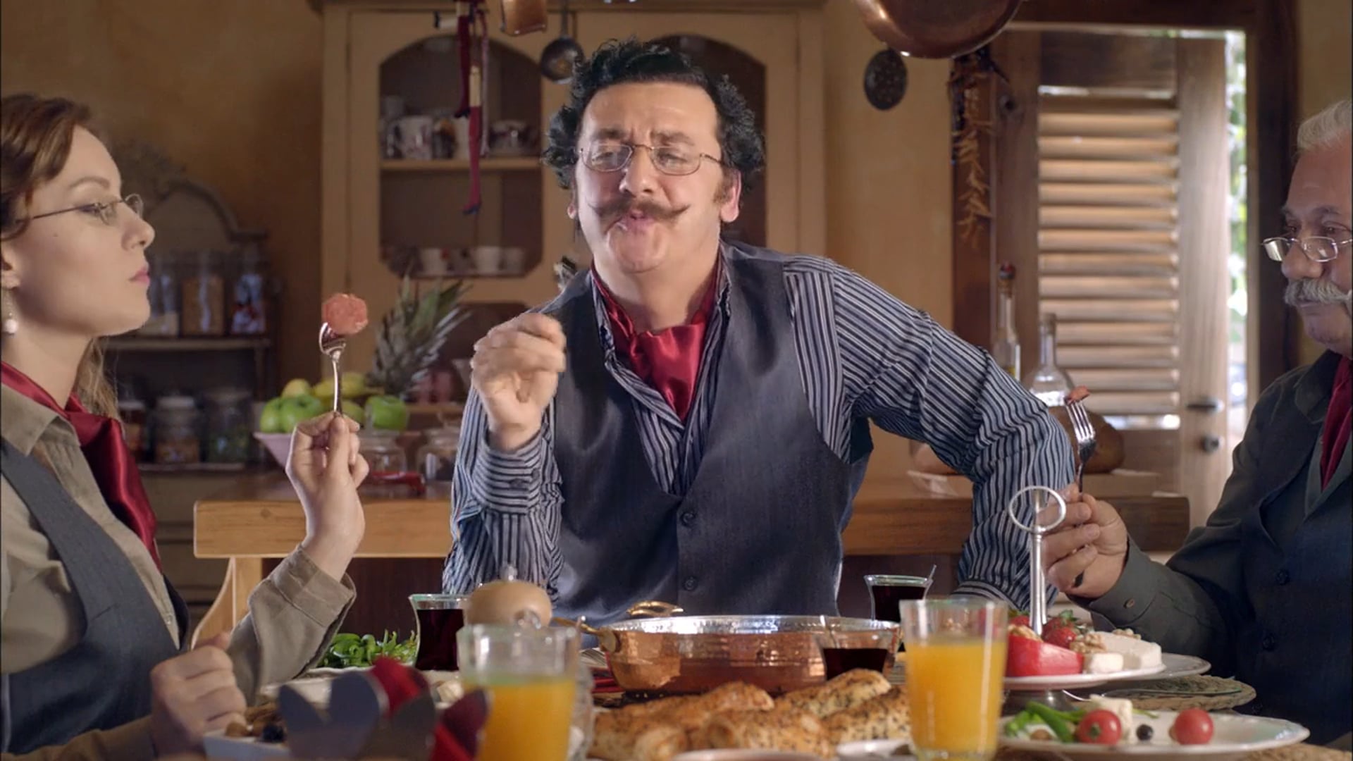 Ezel Akay -Gurme Sucuk TVC