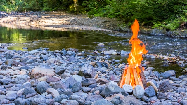 Campfire by the River - 4K HDR