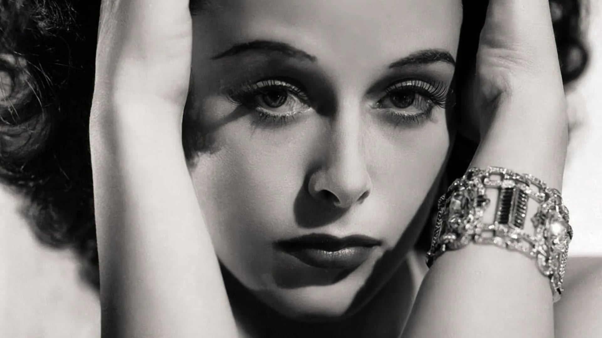 Bombshell: The Hedy Lamarr Story