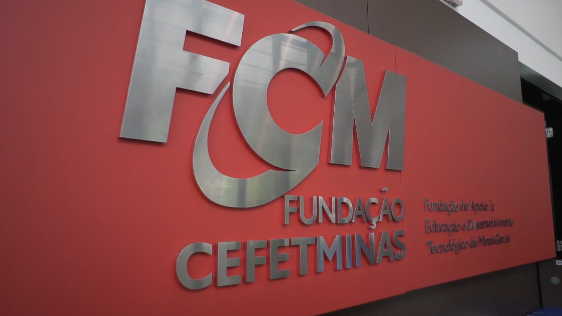 Institucional | FCM (Fundação Cefet Minas) Idiomas.