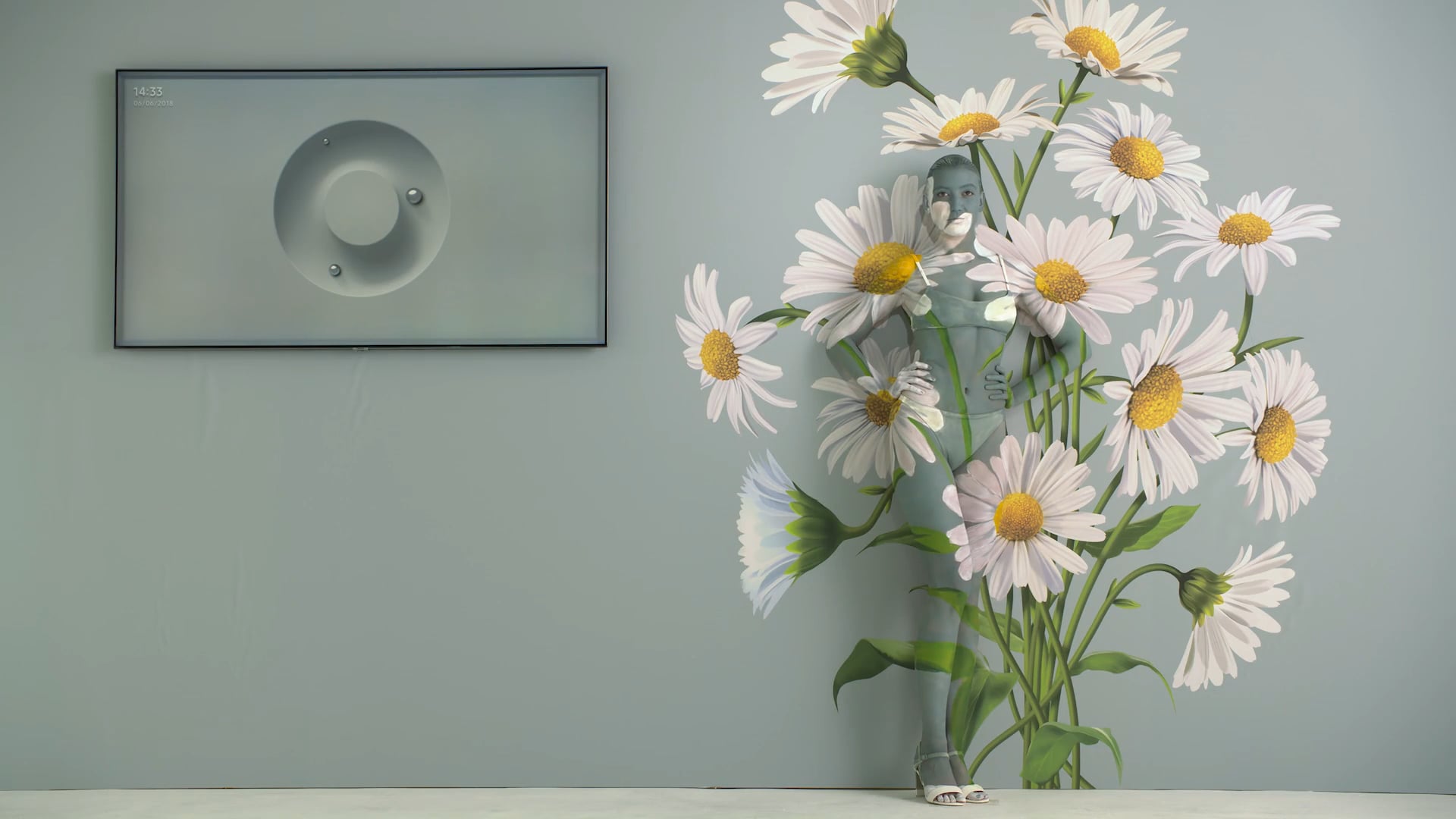 SAMSUNG with Daisy Lowe