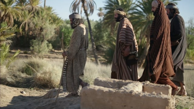 Jesus and the woman at the well goes to her home