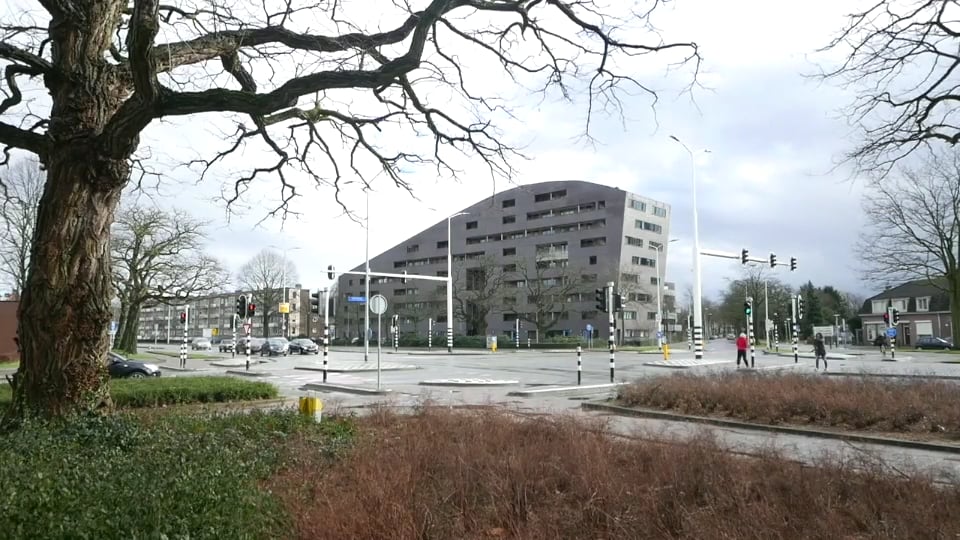 Walking around Marconilaan crossroad