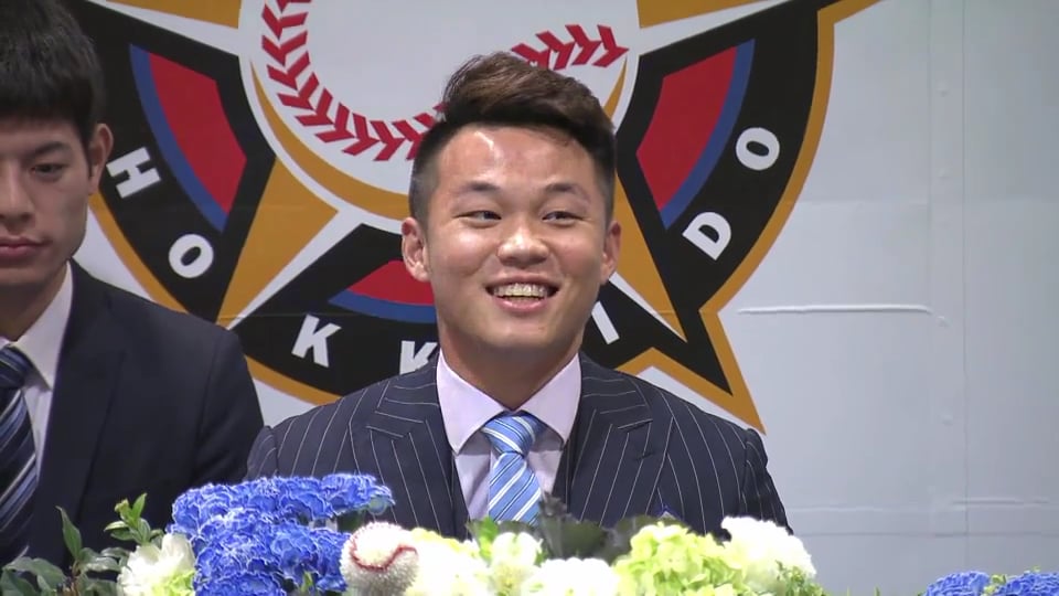 【ファイターズ王柏融入団会見】王柏融が日本語で自己紹介 2018/12/21