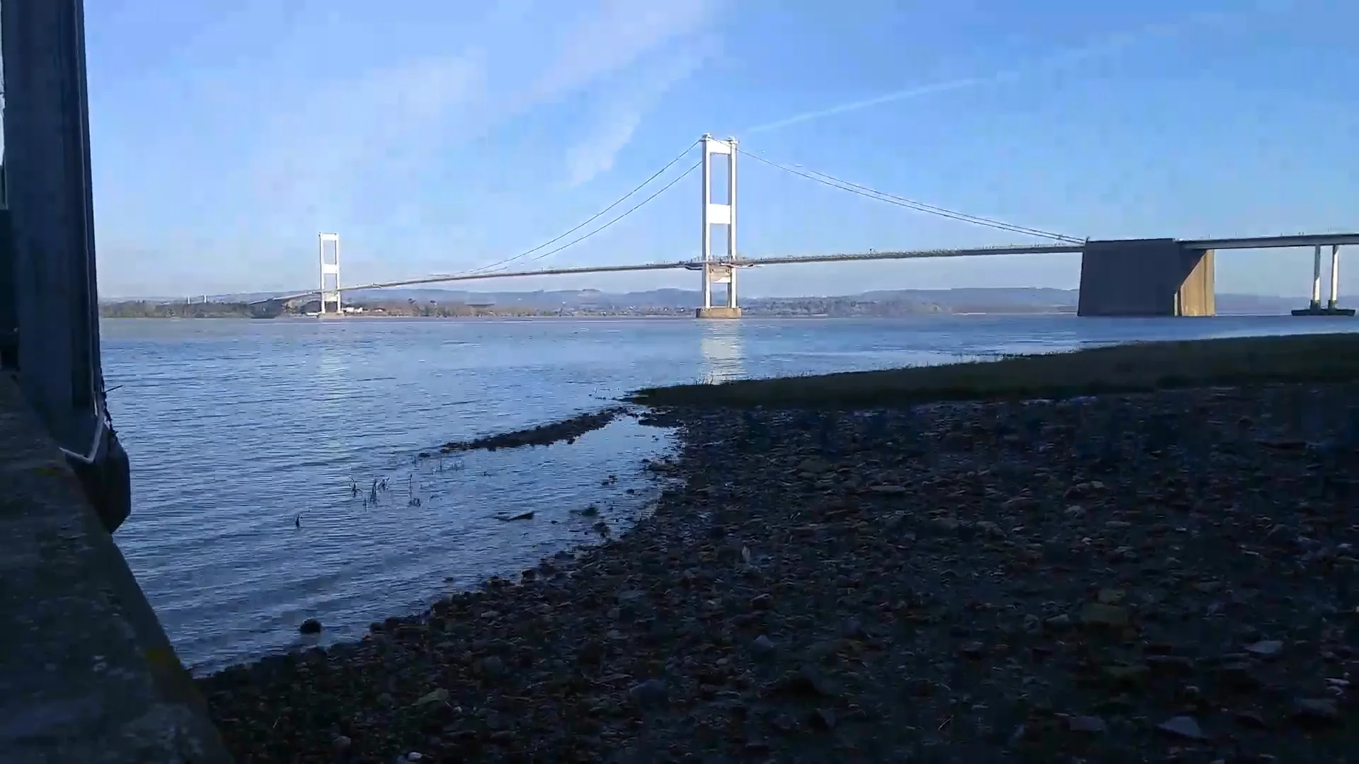High tide at Aust on the River Severn, April 1st 2018 on Vimeo
