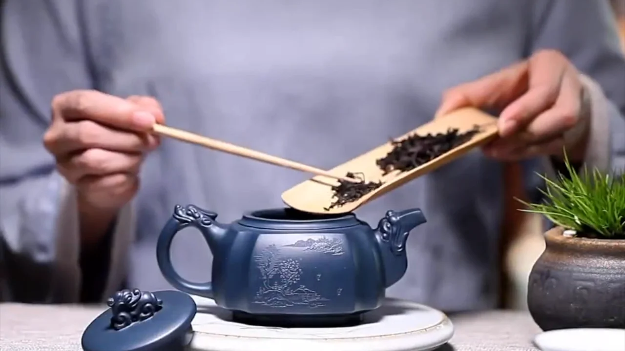 Dragon Yixing Teapot - Dark Green Clay (Mo Lu Ni) Zisha Teapot